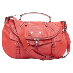 ALEXANDER MCQUEEN Faithful Red Leder Crossbody Bag mit Reißverschluss und Bikerjacke-Detail