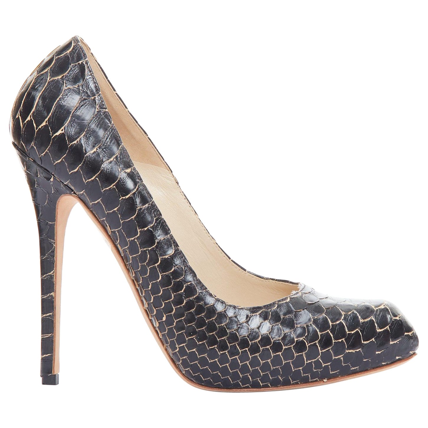 ALEXANDER MCQUEEN Vintage black scaled leather pump heels EU39 For Sale