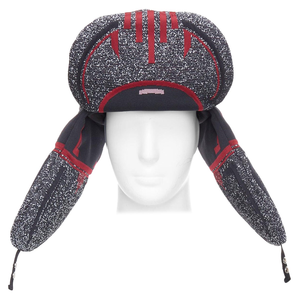 Prada hat 2019 2025