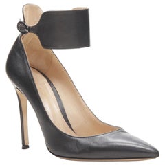 GIANVITO ROSSI black leather thick ankle strap stiletto pigalle pump EU38.5