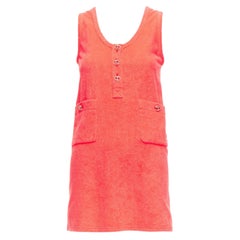 CHANEL rosa coral toalla rizo oro CC logo botón mini vestido FR34 XS