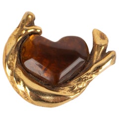 Christian Lacroix Brosche mit Harz
