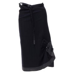 COMME DES GARCONS 2003 100% schwarzer Nadelstreifen-Kleid mit kariertem Schleifenmuster