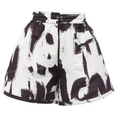 ALEXANDER MCQUEEN 2022 white Brush Graffiti flared high waisted shorts IT36 XXS
