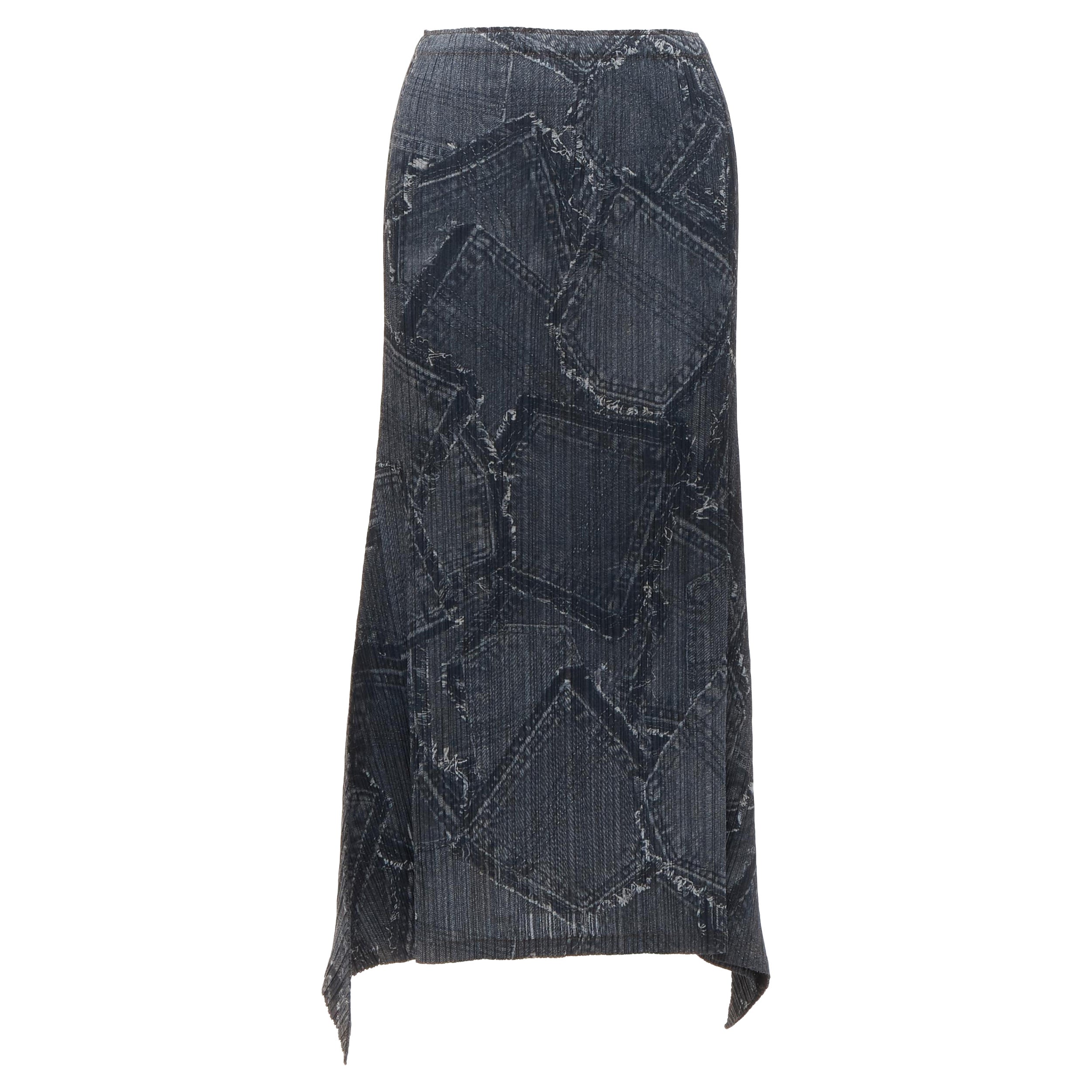 ISSEY MIYAKE PLEATS PLEASE dark blue denim patchwork print pleated skirt JP2 M For Sale