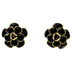 Boucles d'oreilles Camelia en Pate de Verre noir