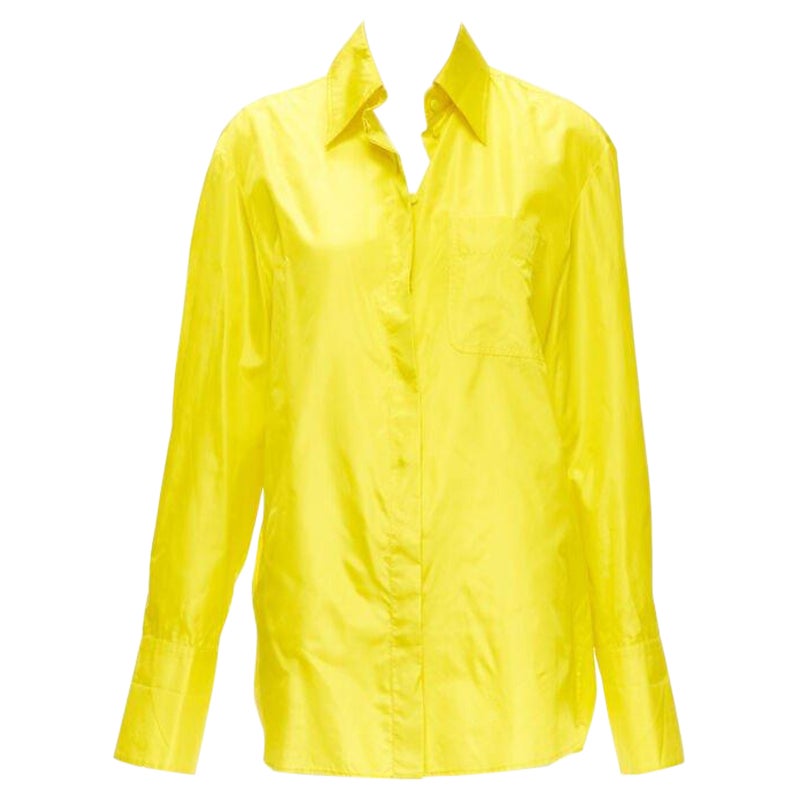 VALENTINO 2022 Runway yellow silk taffeta back slit boxy oversized shirt IT38 XS For Sale