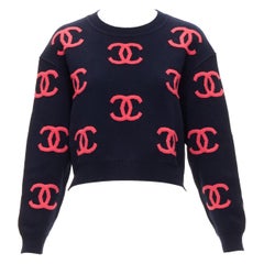Chanel 21P rosa navy logo CC intarsio in misto cashmere maglione cropped FR38 M.