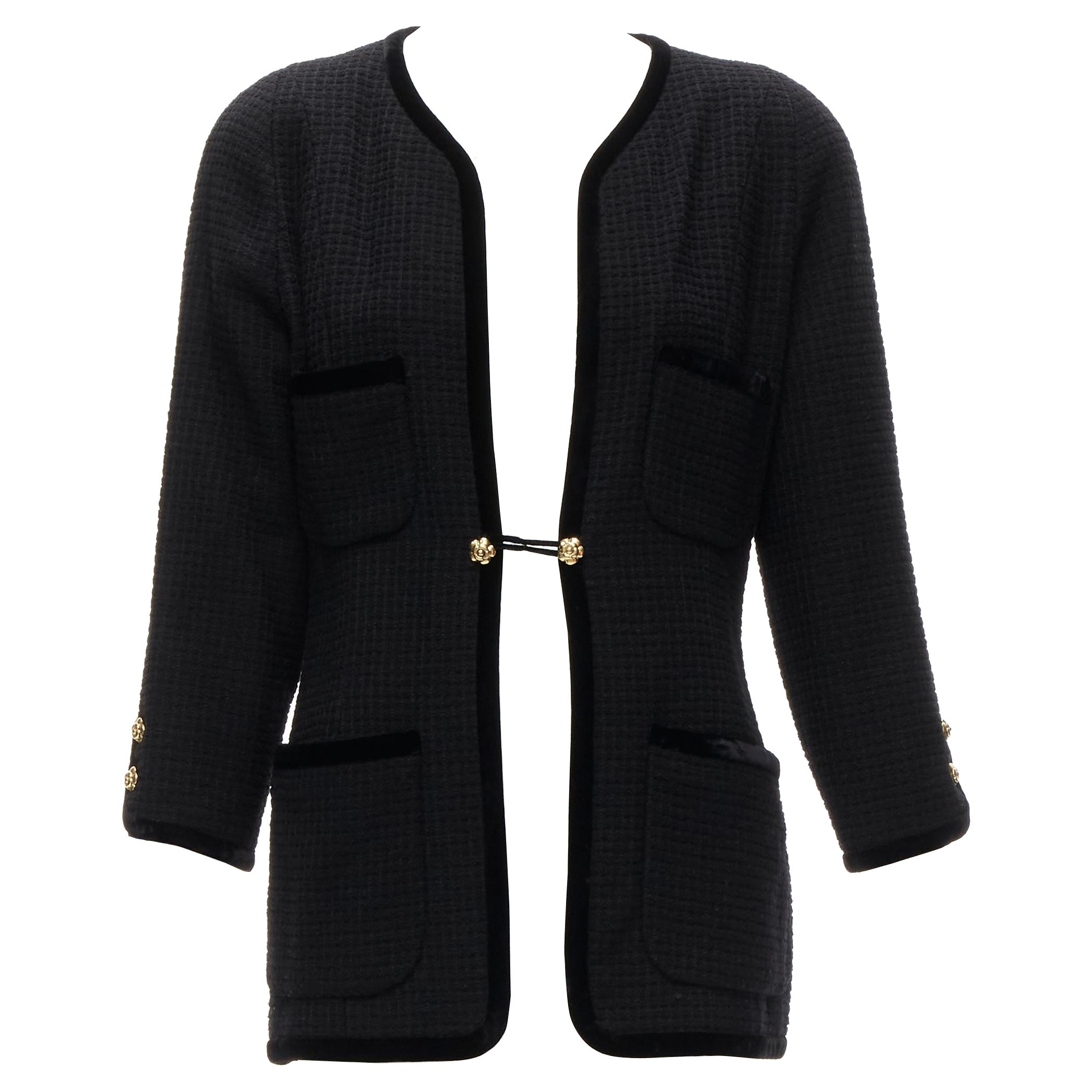 CHANEL Collection 23 1989 Vintage camellia button velvet black tweed jacket FR40 For Sale