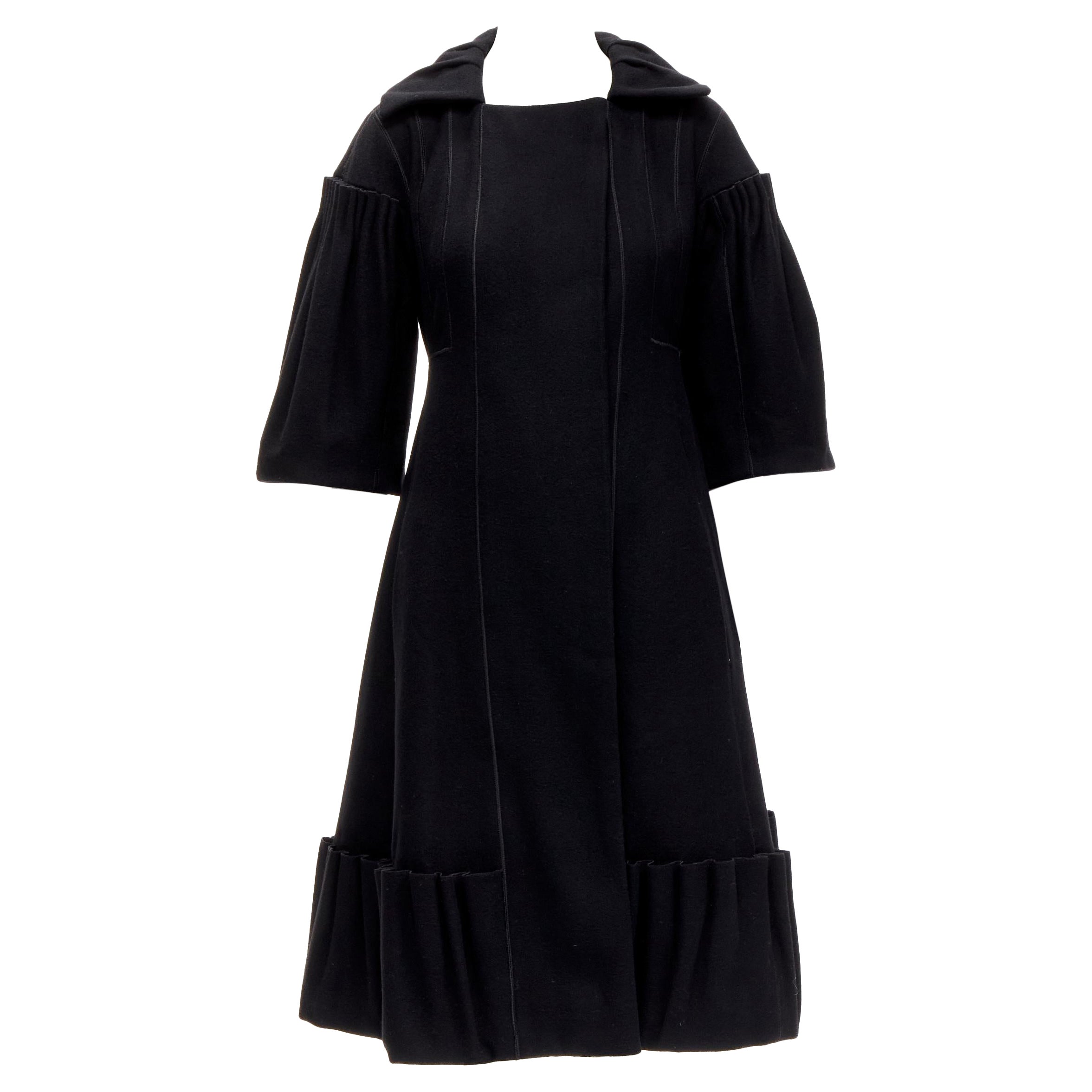 LOUIS VUITTON 2007 Laufsteg Schwarzes viktorianisches Mantelkleid aus Wolle mit Falten FR34 XS im Angebot