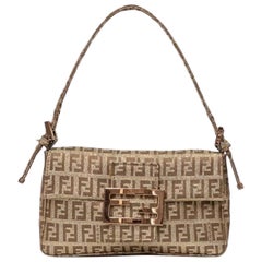 Borsa a spalla Fendi Baguette Mini FF Laminata Oro