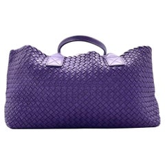 Bottega Veneta Cabat Bolso Tote Grande de Piel Intreccio Morado con Bolsita 40cm