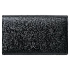 Portafoglio Gucci con catena GG Marmont in PELLE Nera