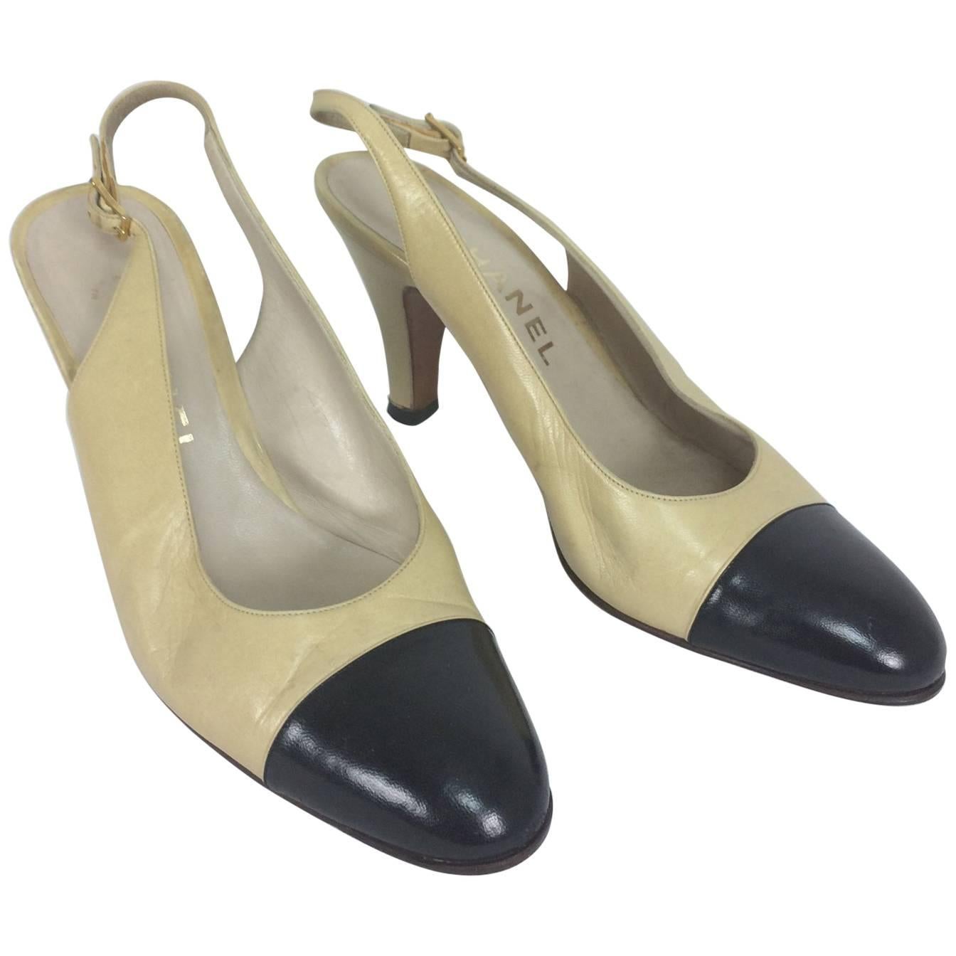 Vintage Chanel classic bone and black sling back pumps 38 at 1stDibs