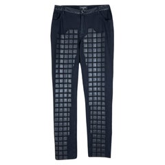 Pantalon de défilé Chanel 3$ avec détails en cuir mosaïque