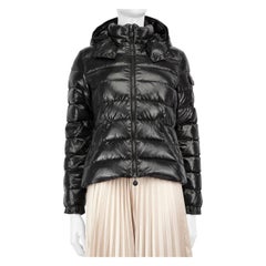 Moncler Giacca Puffer con imbottitura in piuma d'oca nera taglia XXL