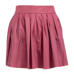 Alice + Olivia, mini-jupe plissée en cuir violet, taille XS