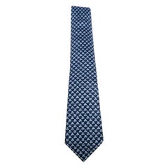 Cravatta Hermès con stampa trifoglio in seta blu