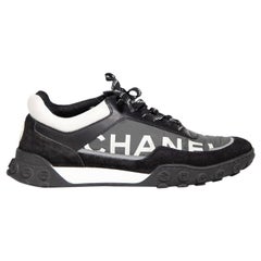 Chanel Black CC Logo Detail Trainers Size IT 40