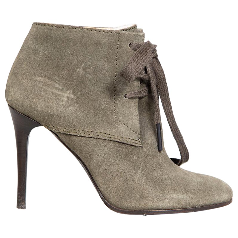 Burberry Greene & Greene in pelle scamosciata con tacco alto Taglia IT 36.5 in vendita