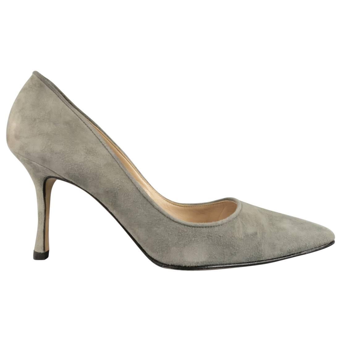 MANOLO BLAHNIK Size 8 Grey Suede Pointed Toe Pumps