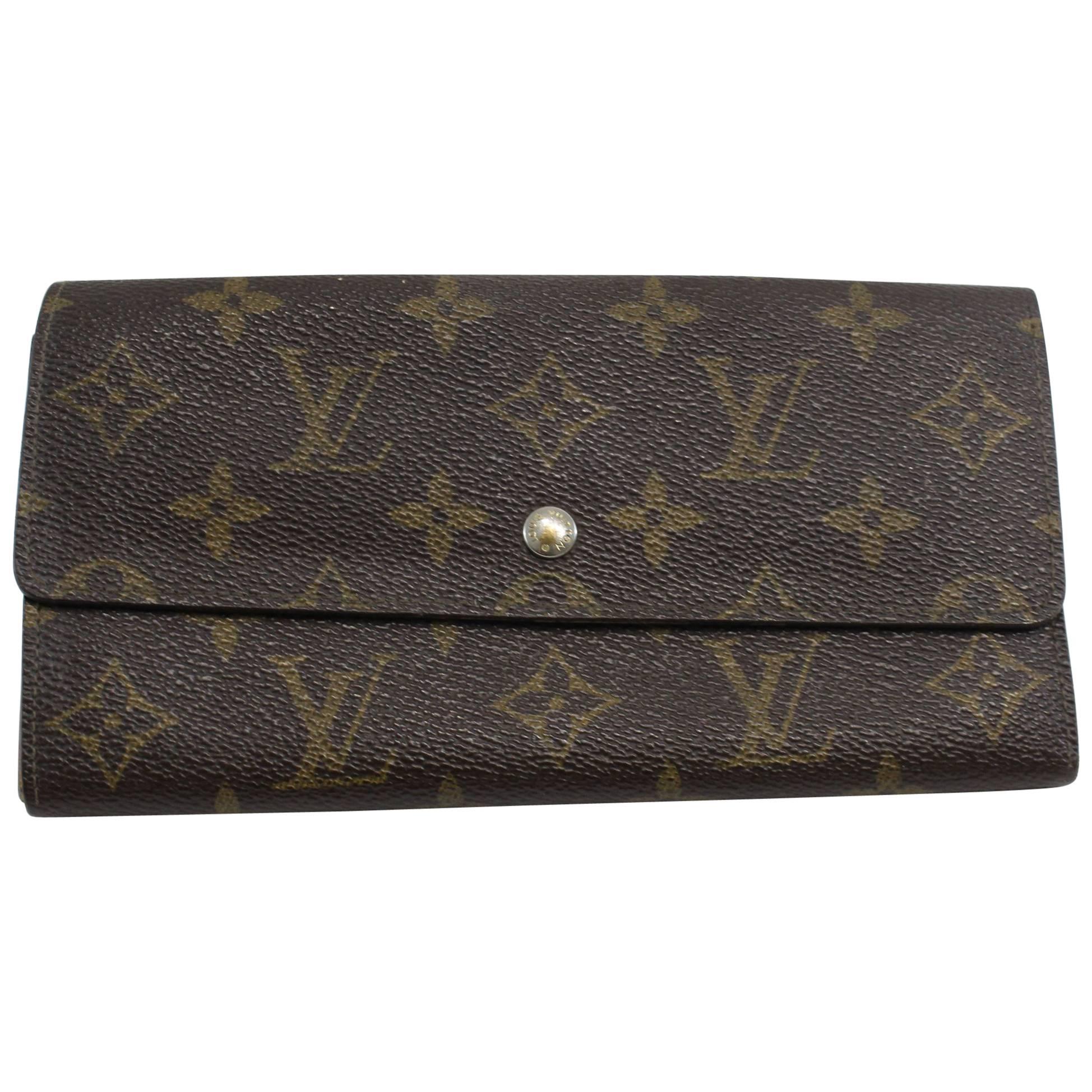 Louis Vuitton Vintage Zipped Wallet