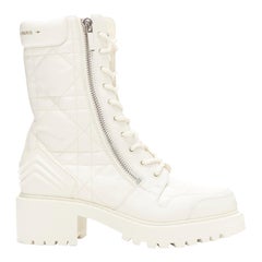 CHRISTIAN DIOR 2023 D-Leader - Bottines en cuir blanc matelassé Cannage EU38