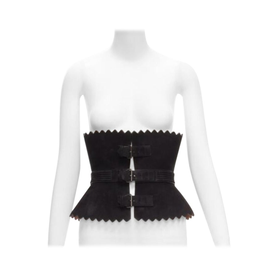 raro AZZEDINE ALAIA in pelle scamosciata nera, cintura a smerlo larga e dichiarata 70cm in vendita