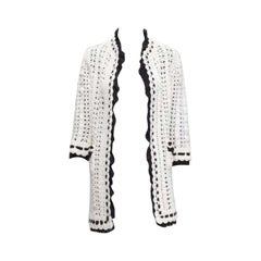 CHANEL 05P Runway cream crochet knit black silk trim cardigan coat FR38 M