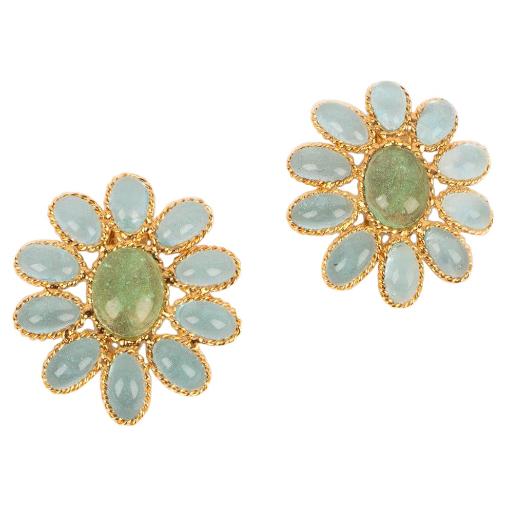 Augustine Golden Metal Clip-On Earrings with Glass Paste For Sale