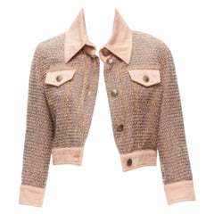 rara CHANEL 2018 Pasarela rosa denim ribete tweed CC botón chaqueta cropped FR36 S
