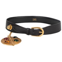 Chanel Cinturón de piel negro