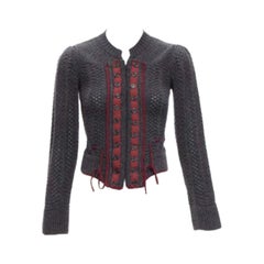 CHLOE Stella McCartney Vintage Graue Militär-Cropped-Strickjacke aus Wolle in Burgunderrot S