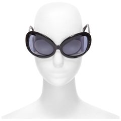 CUTLER AND GROSS M0812 schwarzes graues Glas Schmetterling Bug Eye Sonnenbrille
