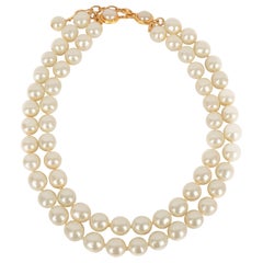 Chanel, collier à deux rangées de perles de costume, années 1990