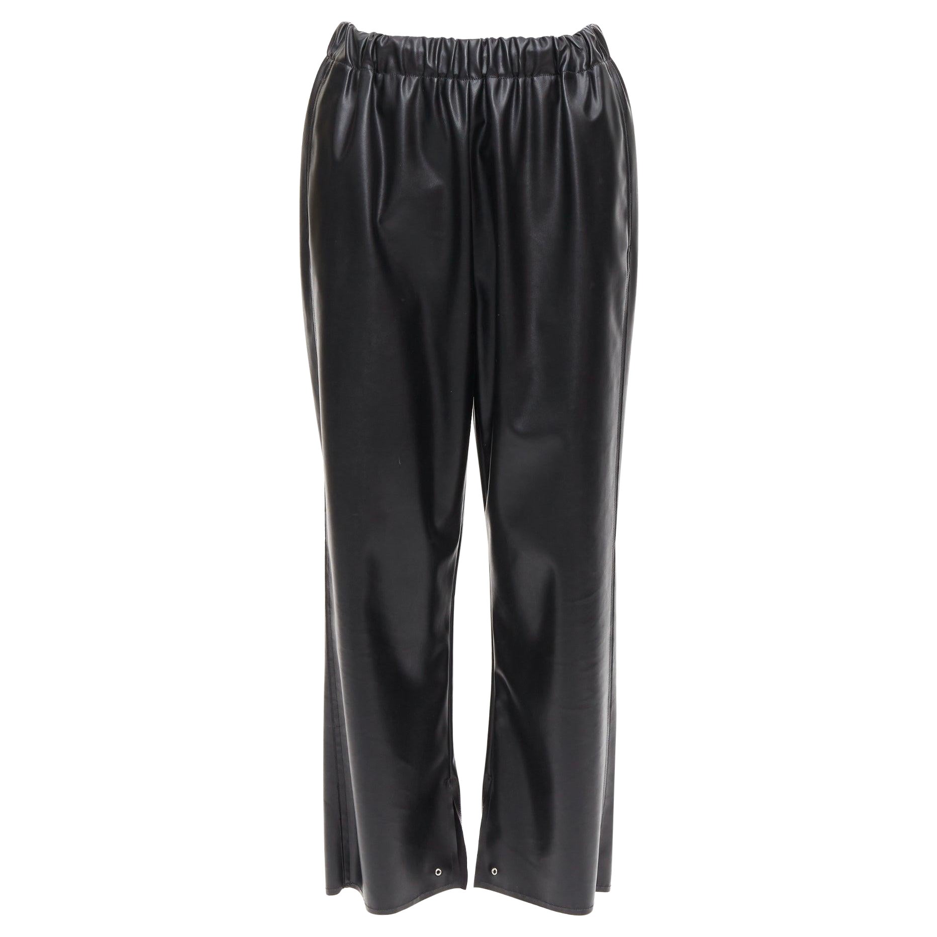 MAISON MARGIELA MM6 pantalón recortado con ojales de piel sintética negra IT38 XS