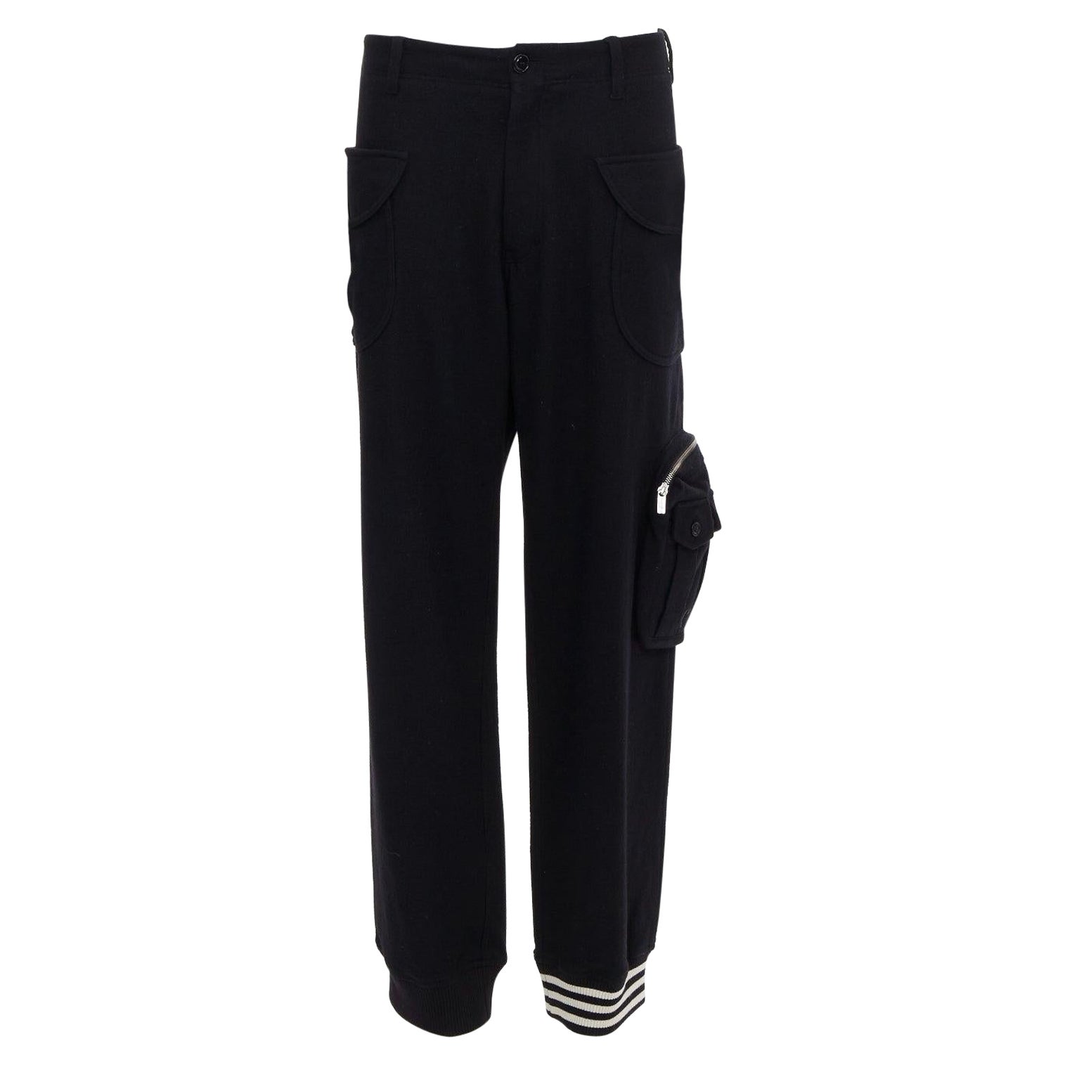 Y3 schwarze Woll-Silber-Reißverschlussstreifen öffnen asymmetrische cargo-Läufer M im Angebot