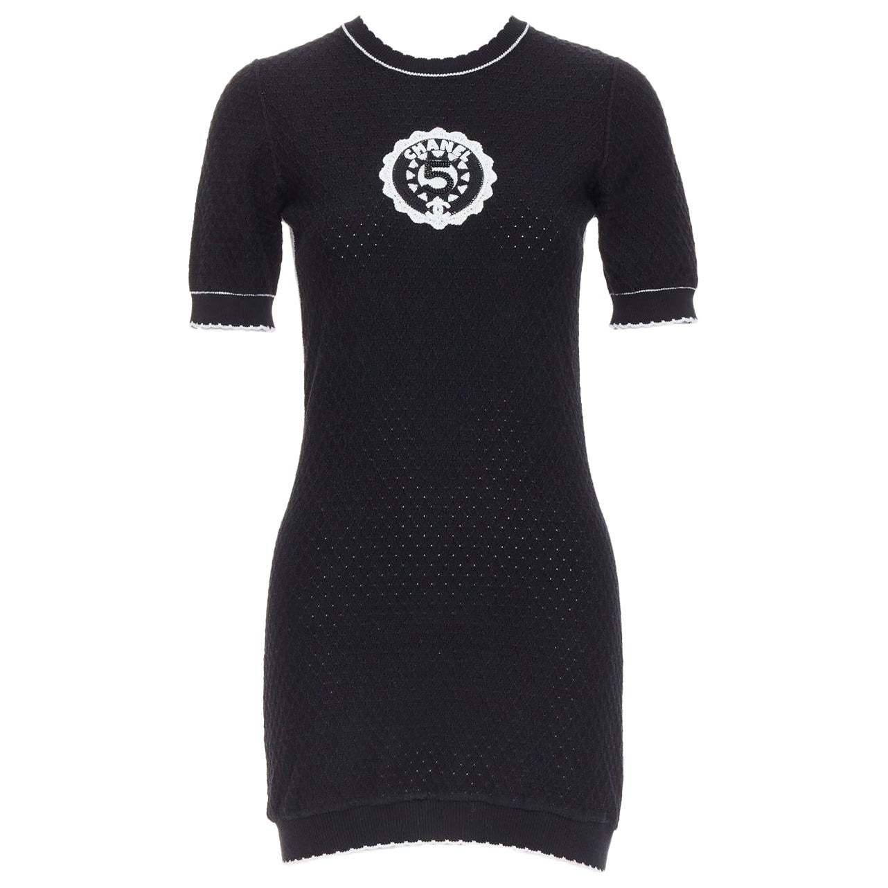 CHANEL 23C black cotton CC No.5 bead broderie pointelle dress FR34 XS For Sale