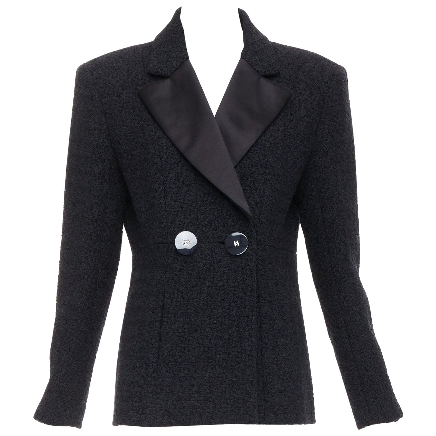 Chanel 17A Runway Paris Cosmopolite giacca smoking doppiopetto in tweed nero