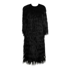 Automne 1999 DOLCE & GABBANA Défilé Manteau en poils de chèvre noirs légers et plumes