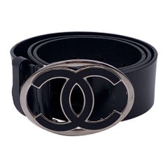 Chanel Cinturón Cuero Negro Hebilla Plateada Logo CC Talla 85/34