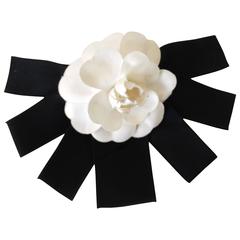 Classic 1980s Chanel White Camellia Flower Hair Barrette 5