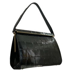 1960er Classic Schwarz Krokodil Handtasche w Top Handle & Gold Hardware