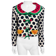 Chaqueta de lunares Moschino Cheap and Chic Vintage Fruit vista en The Nanny
