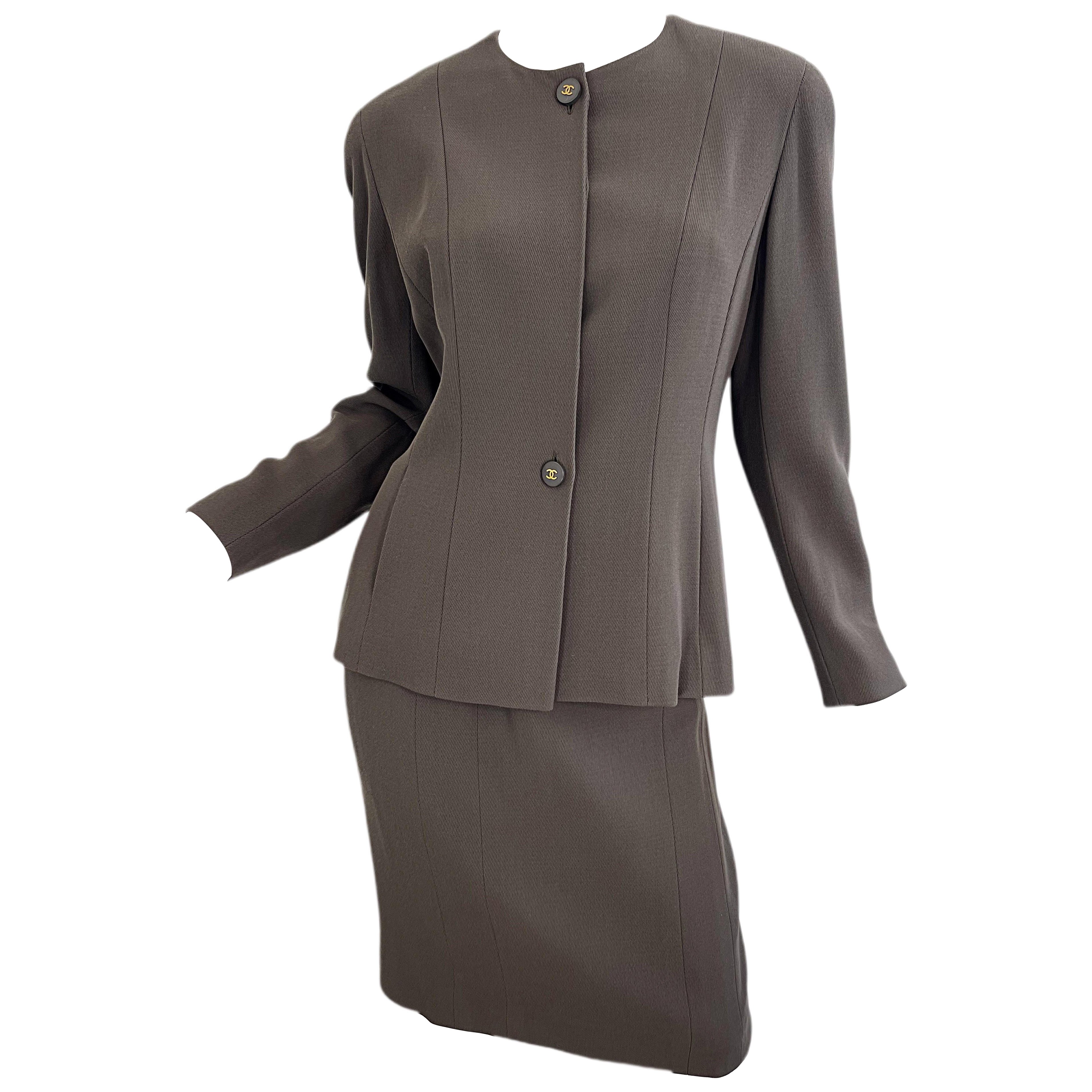 Chanel Fall 1994 Size 42 / 8 Vintage Army Olive Military Green Brown Skirt Suit For Sale