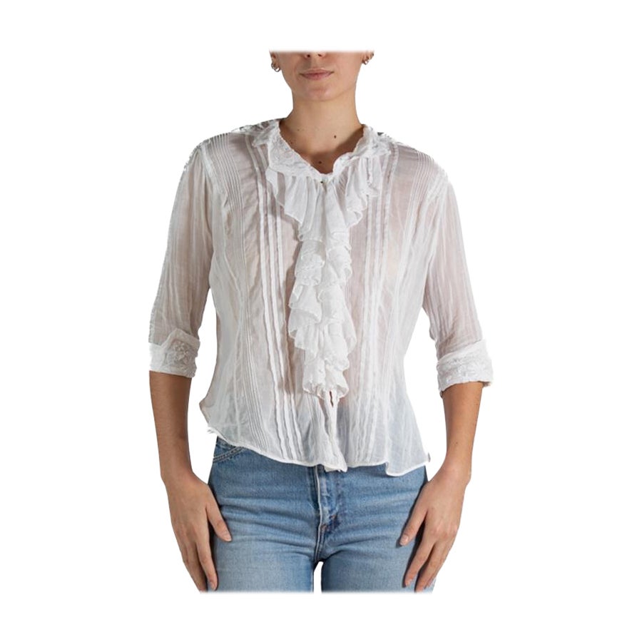 1900S White Organic Cotton Ruffled Blouse With Cute Patches And Floral Embroide For Sale