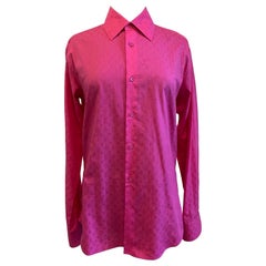 Camicia Louis Vuitton fucsia con Monogram.