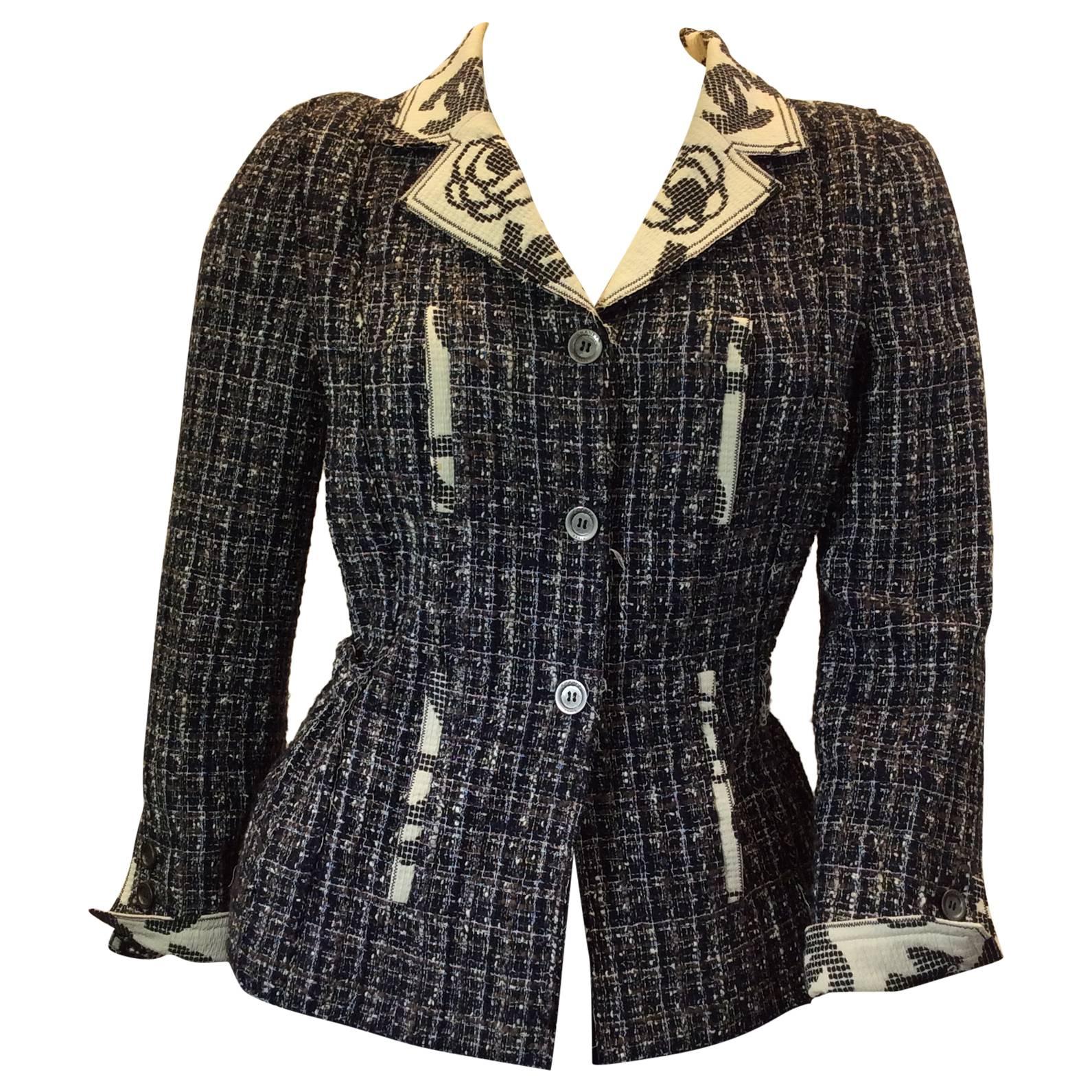Chanel Navy and Cream Tweed Blazer For Sale