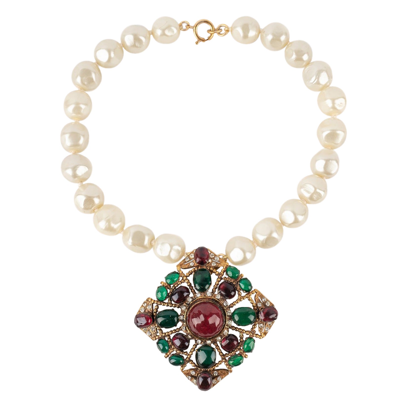 Chanel-Anhänger-Halskette mit Glaspaste, 1983