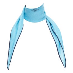 Sciarpa HERMES Losange in cashmere blu cielo e seta con logo stampato sul bordo della marina